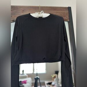 Activewear Black Long Sleeve Crop Sweatshirt